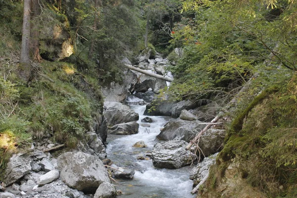 Water torrents through Stanghe, a crevice in Racines near Bolzano in northern Italy — Stock Photo, Image