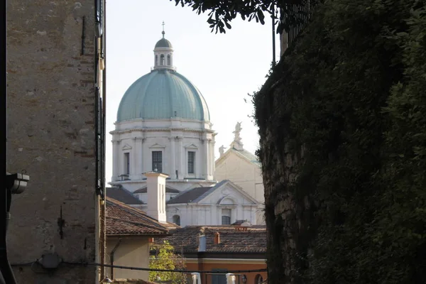 Catedral em Brescia, cidade em Itália — Fotografia de Stock