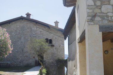 Cecina, garda Gölü Kuzey İtalya'daki küçük ortaçağ köyü