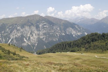 Alp Dağları Kuzey İtalya'daki görünümünü