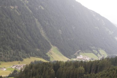 tipik Alp peyzaj İtalya