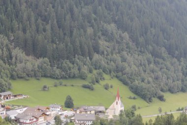 tipik Alp peyzaj İtalya