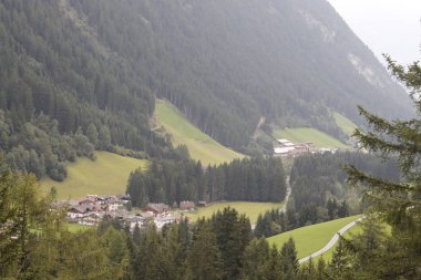 Alp Dağları Kuzey İtalya'daki görünümünü