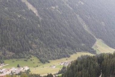 Alp Dağları Kuzey İtalya'daki görünümünü