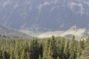 Alp Dağları Kuzey İtalya'daki görünümünü