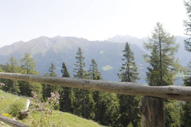 Alp Dağları Kuzey İtalya'daki görünümünü