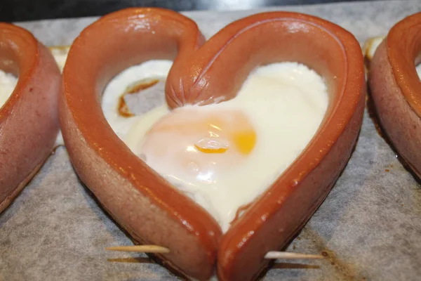 Fried Egg Wurstel Sausage Shape Heart — Stock Photo, Image