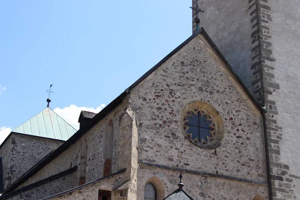 Igreja San Candido San Candido Está Localizado Vale Puster Itália — Fotografia de Stock