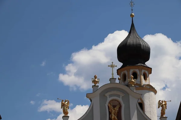 Kerk San Candido San Candido Ligt Pustervallei Italië — Stockfoto