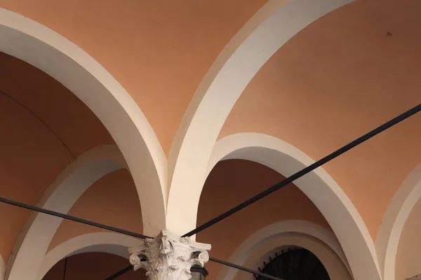 Antika Marmor Kolumner Historisk Byggnad Brescia Italien — Stockfoto