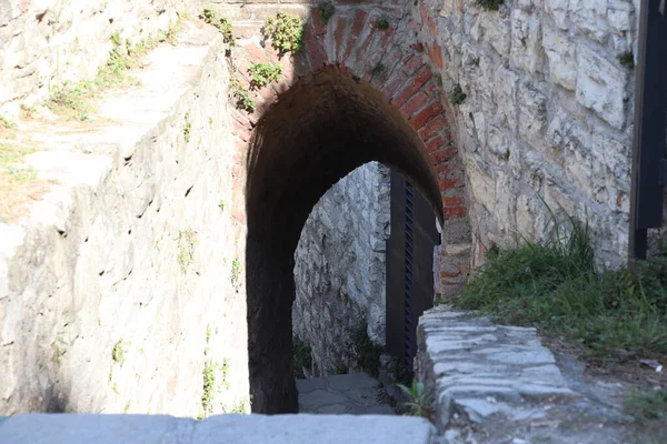Talya Nın Brescia Kentindeki Tarihi Binada Antik Mermer Sütunlar — Stok fotoğraf