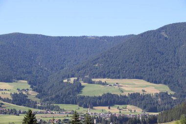Güney Tyrol 'deki Vadi Manzaraları, Trentino Alto Adige, İtalya