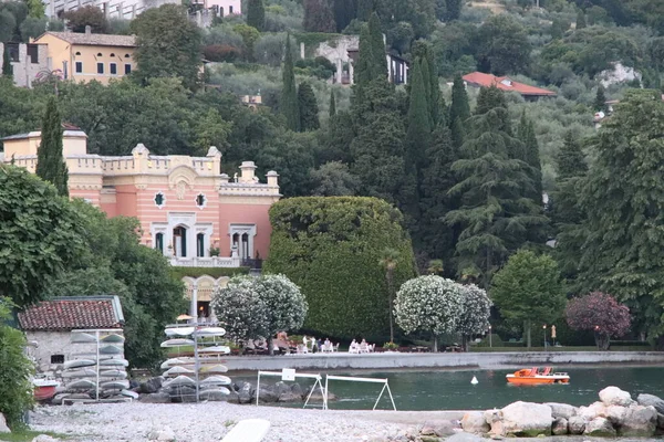 Landschap Aan Het Gardameer Italië Met Historische Villa — Stockfoto