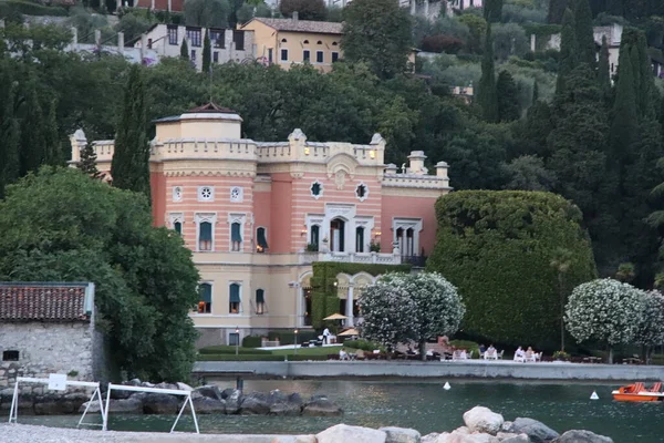 Paysage Sur Lac Garde Italie Avec Villa Historique — Photo