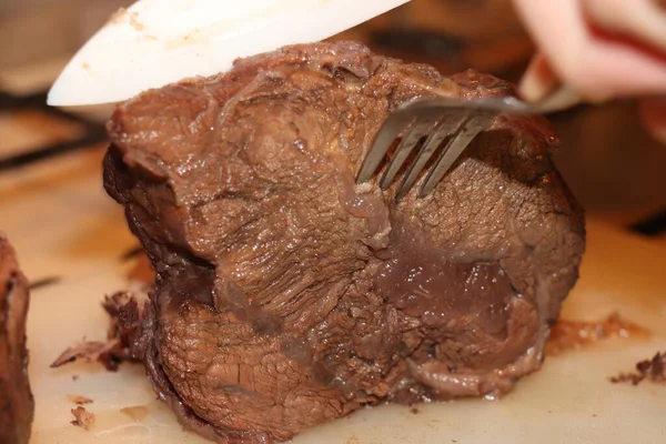 仔牛と牛の煮込み肉 ヘモグロビン回復のための食事の概念 — ストック写真