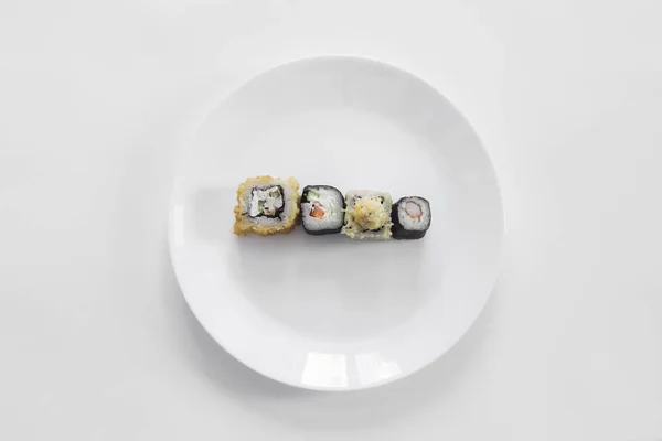 Sushi Rolki Łososia Awokado Białym Tle — Zdjęcie stockowe