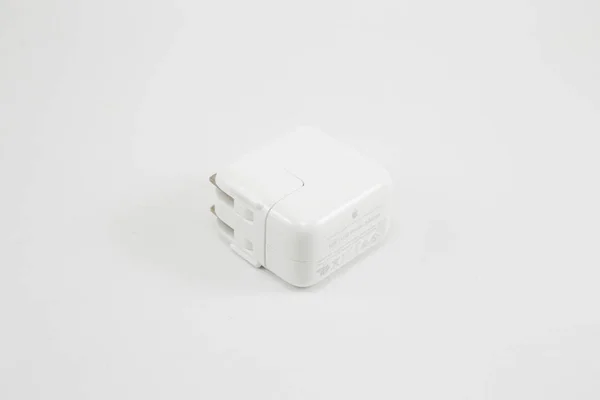 Adaptador de carregador USB da Apple — Fotografia de Stock