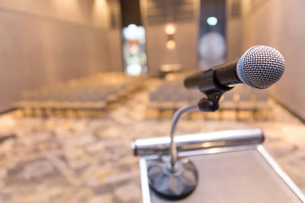 Microphone sur le podium — Photo