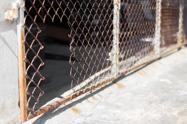 Damaged Fence grilles rust  texture background — ストック写真