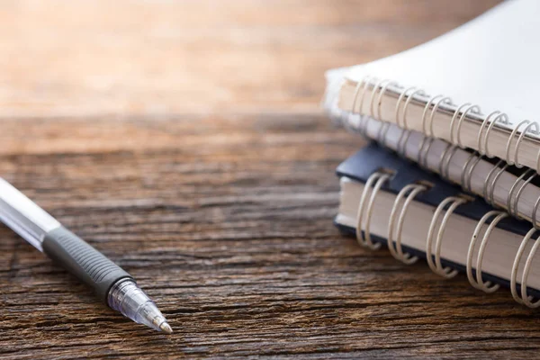 Selective Focus Pen Notebook Wooden Table Copy Space Sunlight — Stock Photo, Image