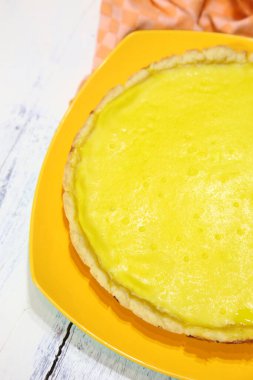 Lezzetli ev yapımı turta susu ya da tabakta süt turtası.