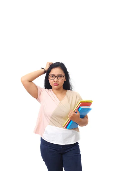 Una Bella Studentessa Piedi Con Libro Confusa Mentre Tiene Testa — Foto Stock