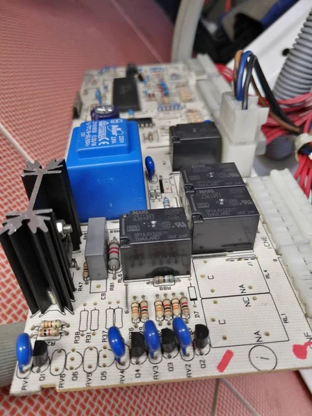 Elongated Old Circuit Board Disassembled Washing Machine Radio Components — Stock Photo, Image