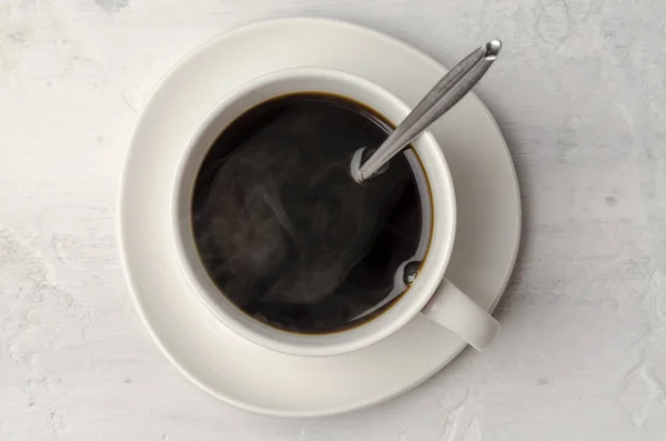 Чашка с цикорий напиток на цементном фоне. Здоровый кофе для замены напитков . — стоковое фото