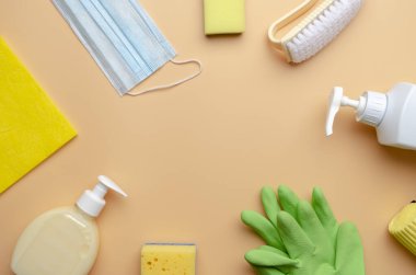 Virüs önleme: maske takmak, el dezenfeksiyonu ve temizlik araçları