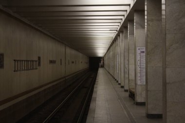 Moskova metropolü, Tagansko Krasnopresnenskaya hattı, Kuzminki istasyonu, 1966, 12.2019 'da açıldı..