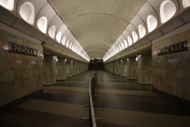 Moskova metropolü, Luyblinskaya hattı, Rimskaya istasyonu, 1995, 05.2020 'de açıldı.