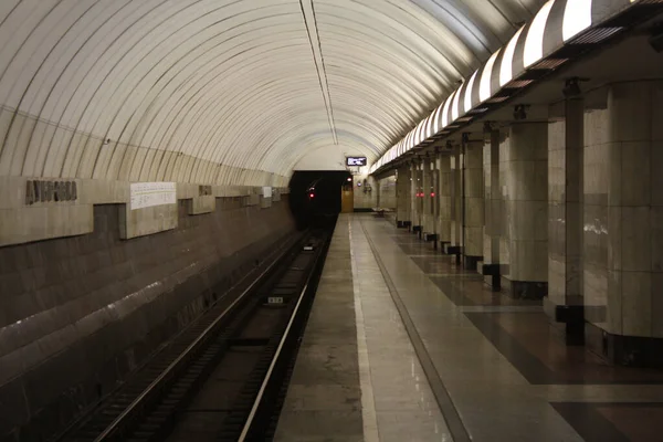 Moskwa Metropolita Linia Luyblinskaya Stacja Dubrovka Otwarta 1995 2020 — Zdjęcie stockowe