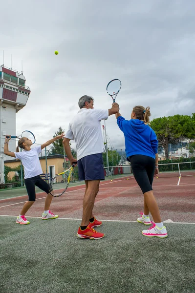 Tennisschool buiten — Stockfoto
