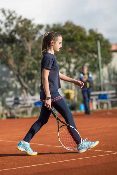 Tennisskola utomhus — Stockfoto