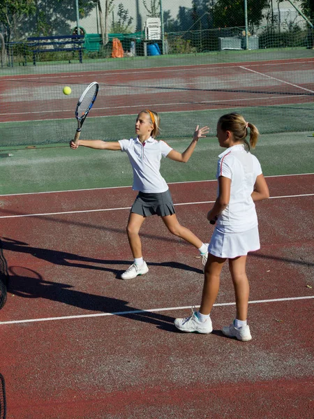 École de tennis en plein air — Photo