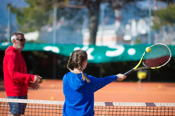 Tennisschule im Freien — Stockfoto