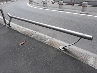 VEHICLE 'İN YAZARI ŞEHİR EDİLDİ