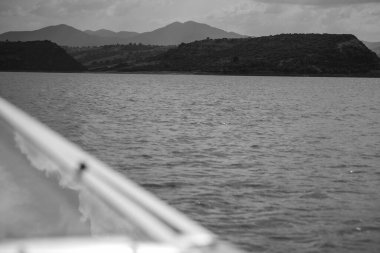 İnanılmaz Villa del Karbon Barajı