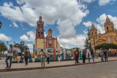 San Pedro ve San Pablo bölgesi tapınak katedrali, Cadereyta de Montes, Queretaro, Meksika Armas Meydanı