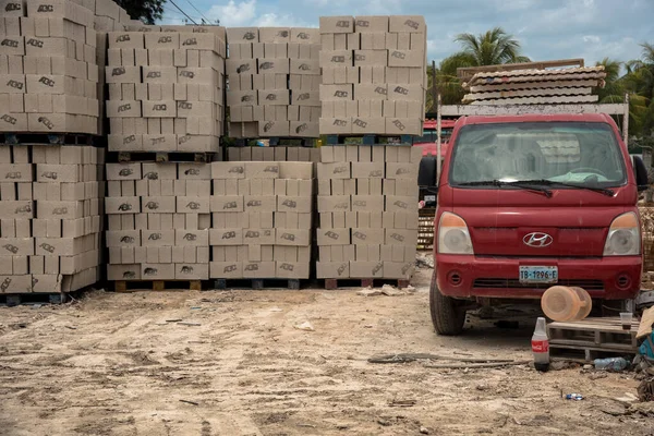 Holbox Meksiko Juni 2017 Membangun Sebuah Rumah Meksiko Membongkar Blok — Stok Foto