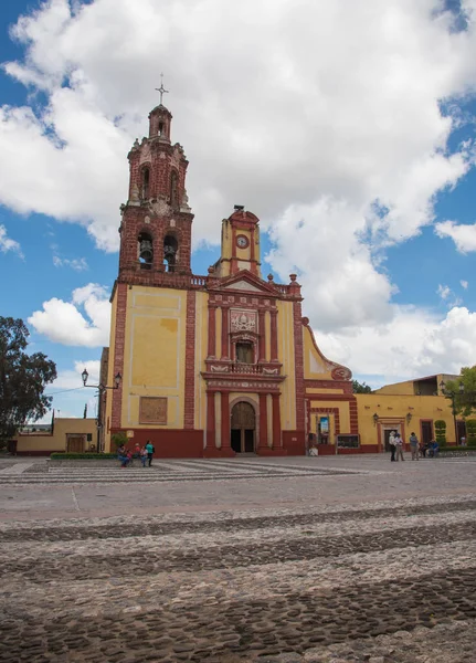 Catedral Parroquial San Pedro San Pablo Cadereyta Montes Querétaro Plaza —  Fotos de Stock