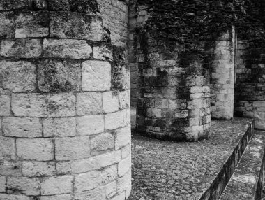 Meksika 'daki Becan harabelerinde IV Maya Piramidi Yapısı