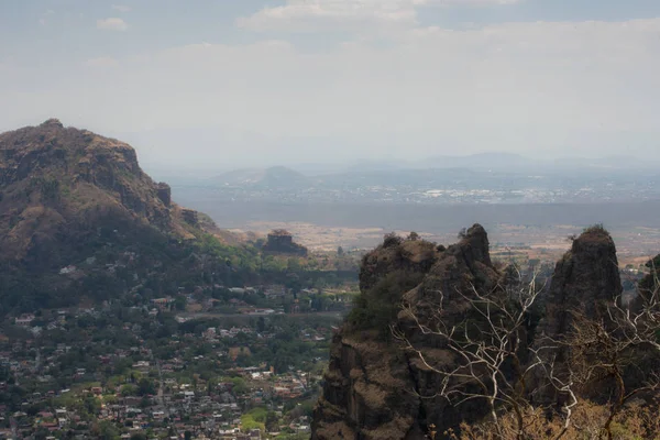 Hermosa Vista Desde Cima Del Sitio Arqueológico Tepozteco Estado Mexicano — Foto de Stock