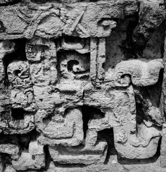 Chicanna Archeologiczne Ruiny Majów Zawierają Obrazy Przedstawiające Zwierzęta Potwory Ubrania — Zdjęcie stockowe