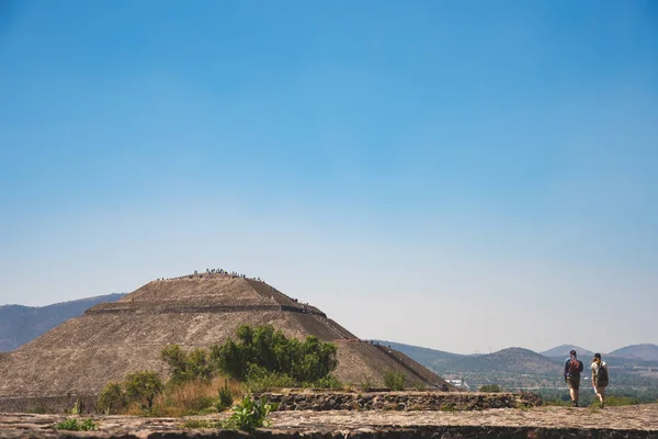 Teotihuacan Site Arqueológico Mexicano Dia Ensolarado — Fotografia de Stock