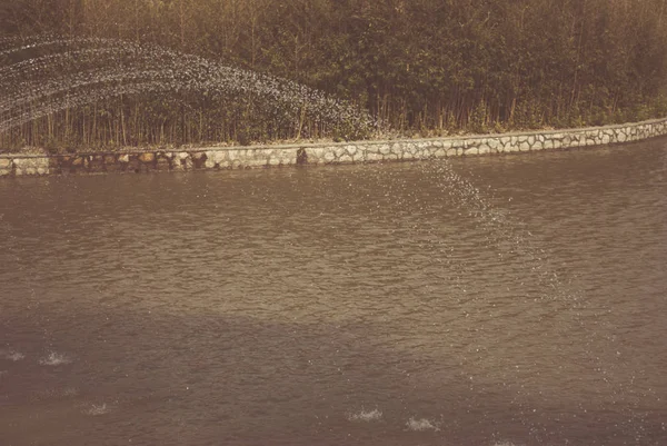 Acqua Spruzzata Sul Fiume — Foto Stock