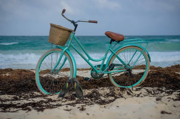 Puerto Morelos, Riviera Maya, Meksika Sahili, bisiklet 