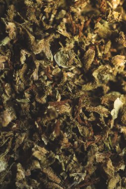 Macro Değirmen otuna yaklaş