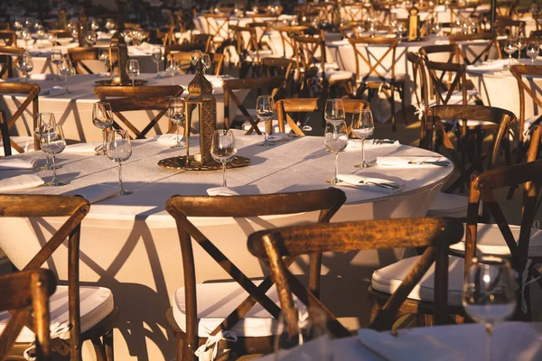 Geschirr Ist Das Geschirr Mit Dem Ein Tisch Gedeckt Essen — Stockfoto