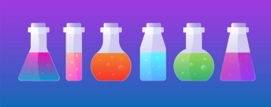 Kimyasal matara seti. Laboratuvar şişeleri. Şişelerde çok renkli sıvı var.